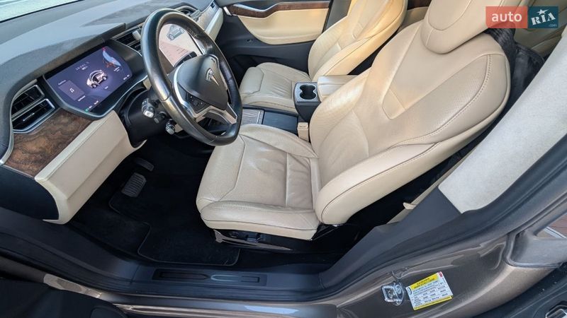 Внедорожник / Кроссовер Tesla Model X 2016 в Днепре