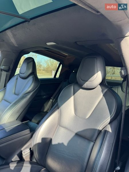 Внедорожник / Кроссовер Tesla Model X 2018 в Горишних Плавнях