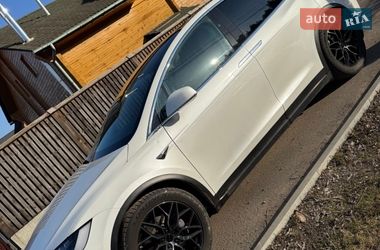 Внедорожник / Кроссовер Tesla Model X 2019 в Киеве