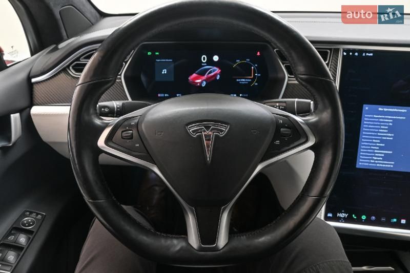 Внедорожник / Кроссовер Tesla Model X 2017 в Тернополе