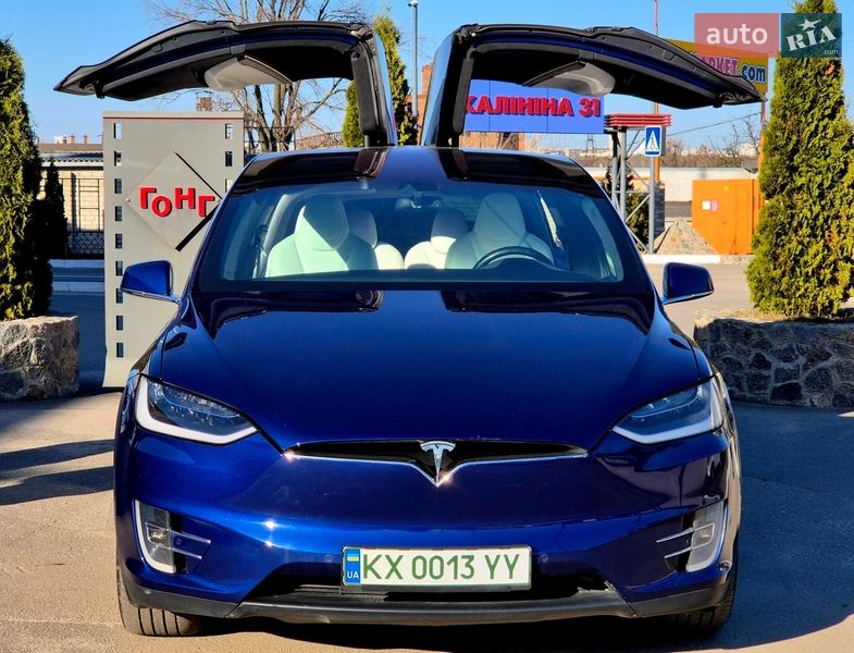 Внедорожник / Кроссовер Tesla Model X 2016 в Харькове