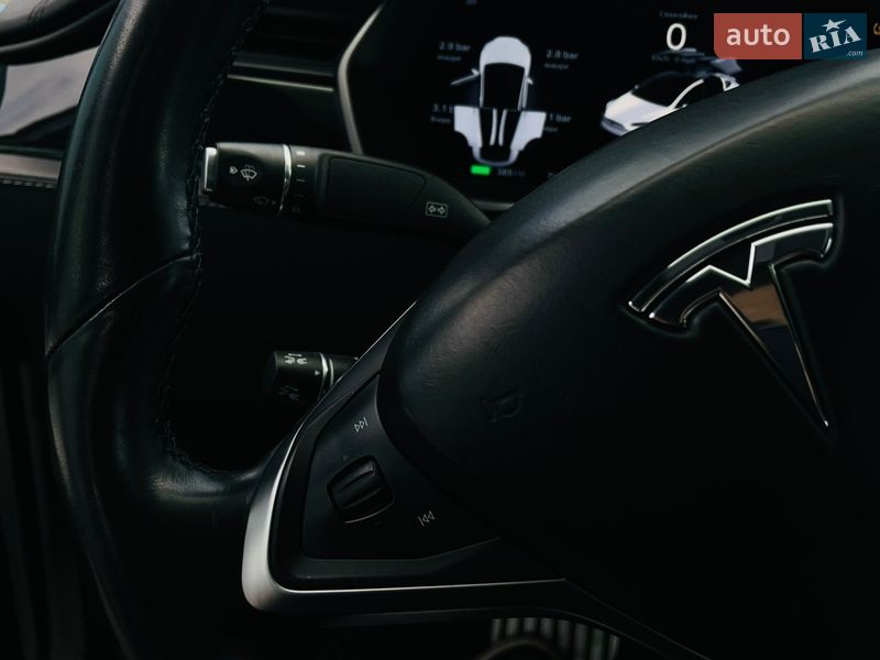 Внедорожник / Кроссовер Tesla Model X 2020 в Харькове