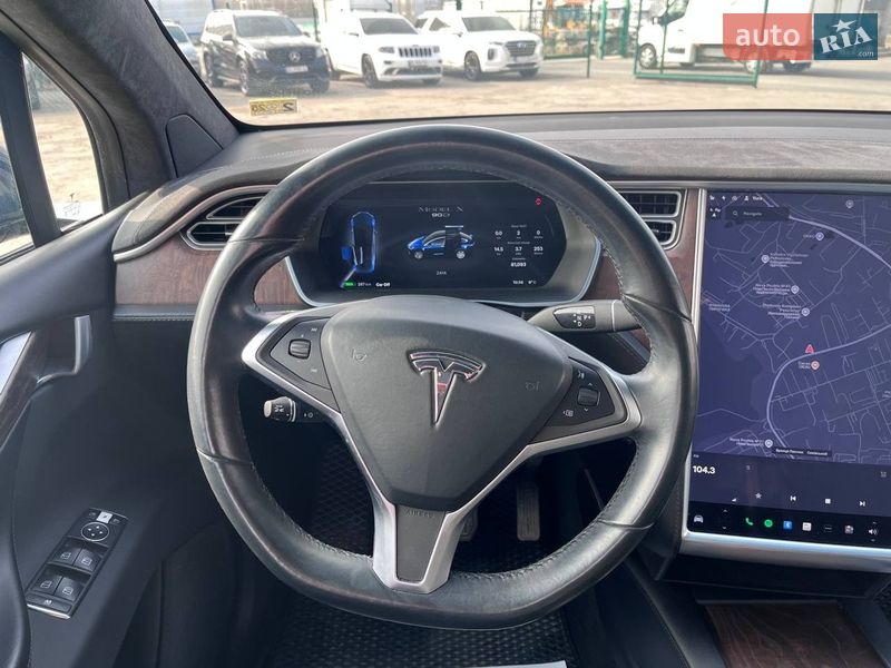 Внедорожник / Кроссовер Tesla Model X 2016 в Львове