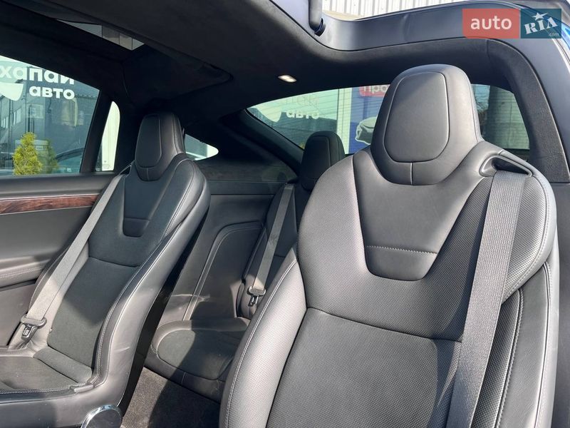 Внедорожник / Кроссовер Tesla Model X 2016 в Львове