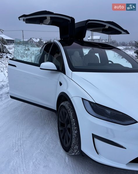 Позашляховик / Кросовер Tesla Model X 2024 в Києві фото 18 Позашляховик / Кросовер Tesla Model X 2024 в Києві