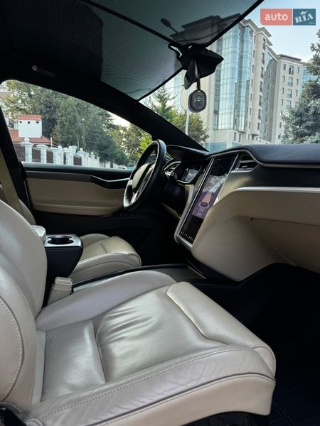 Позашляховик / Кросовер Tesla Model X 2016 в Одесі
