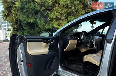 Позашляховик / Кросовер Tesla Model X 2016 в Одесі