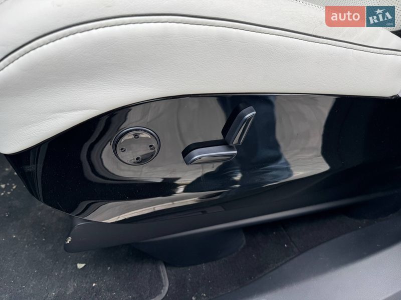 Позашляховик / Кросовер Tesla Model X 2016 в Луцьку