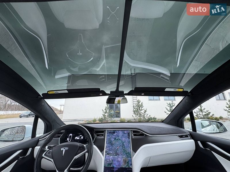 Позашляховик / Кросовер Tesla Model X 2016 в Луцьку