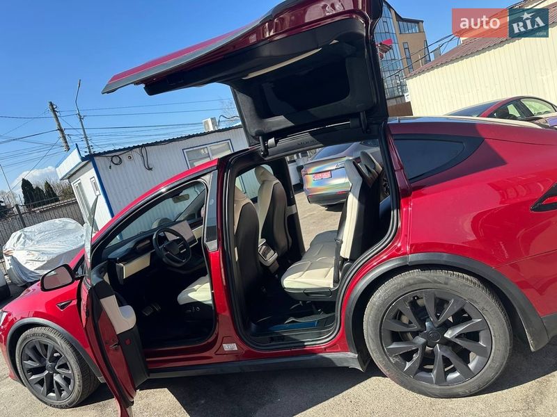 Позашляховик / Кросовер Tesla Model X 2023 в Києві фото 12 Позашляховик / Кросовер Tesla Model X 2023 в Києві