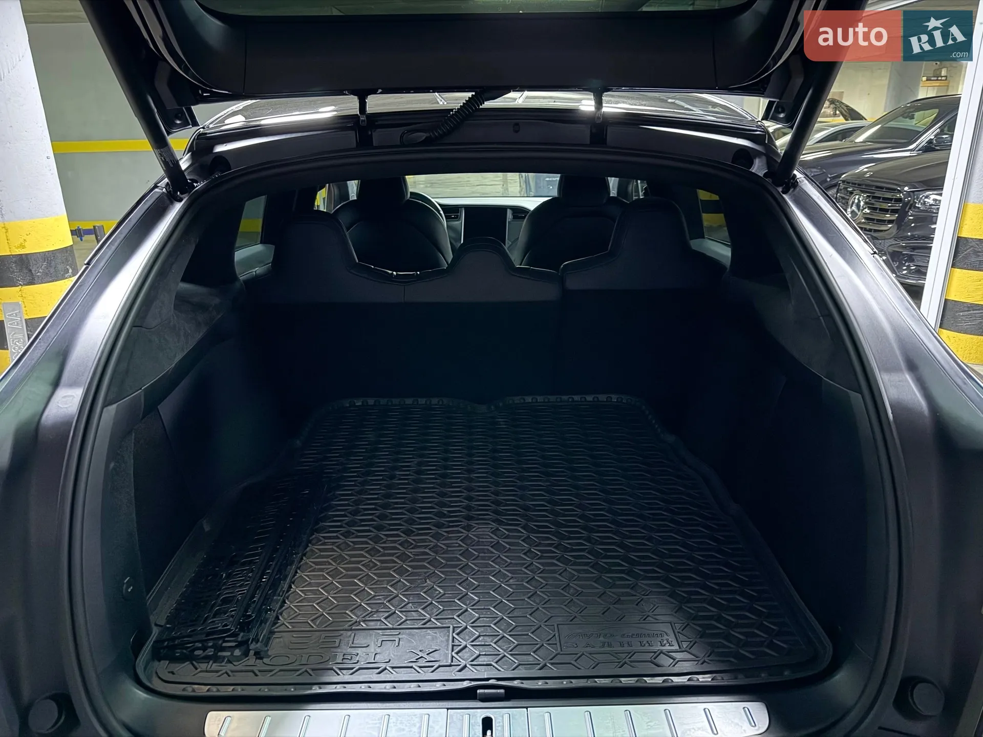 2020 Tesla Model X - мініатюра 39