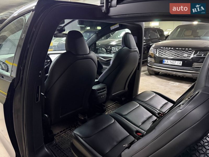 Внедорожник / Кроссовер Tesla Model X 2020 в Киеве