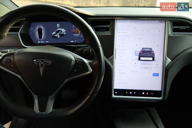 Внедорожник / Кроссовер Tesla Model X 2018 в Киеве