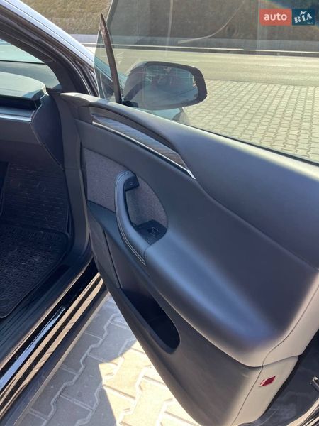 Внедорожник / Кроссовер Tesla Model X 2022 в Киеве