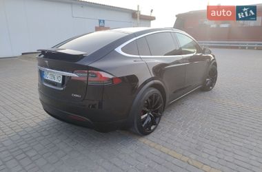 Позашляховик / Кросовер Tesla Model X 2016 в Львові фото 4 Позашляховик / Кросовер Tesla Model X 2016 в Львові