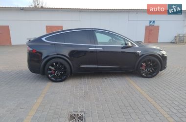 Позашляховик / Кросовер Tesla Model X 2016 в Львові фото 6 Позашляховик / Кросовер Tesla Model X 2016 в Львові
