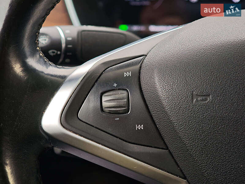 Внедорожник / Кроссовер Tesla Model X 2016 в Харькове