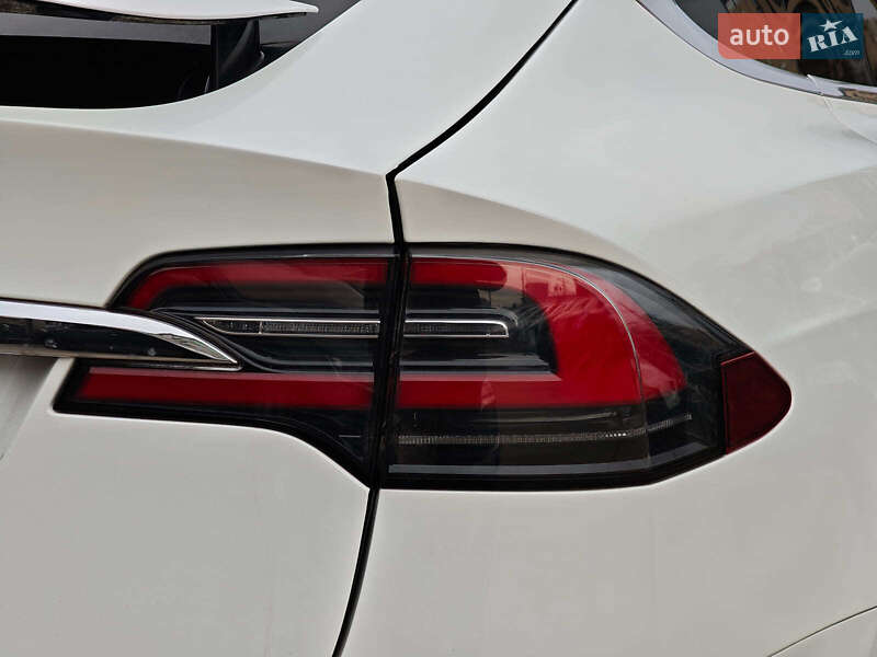 Внедорожник / Кроссовер Tesla Model X 2016 в Харькове