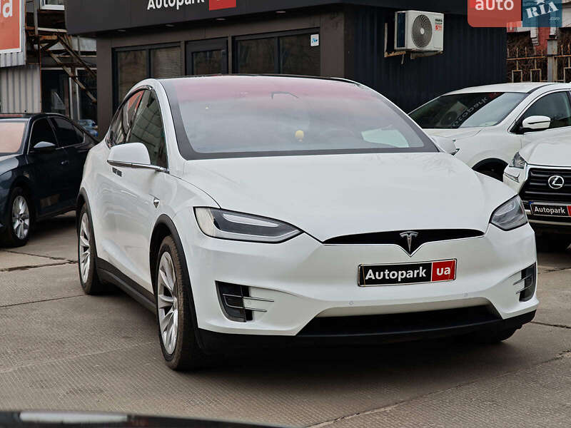 Внедорожник / Кроссовер Tesla Model X 2016 в Харькове