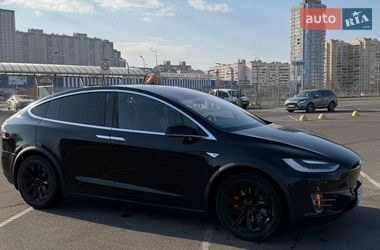 Позашляховик / Кросовер Tesla Model X 2016 в Києві