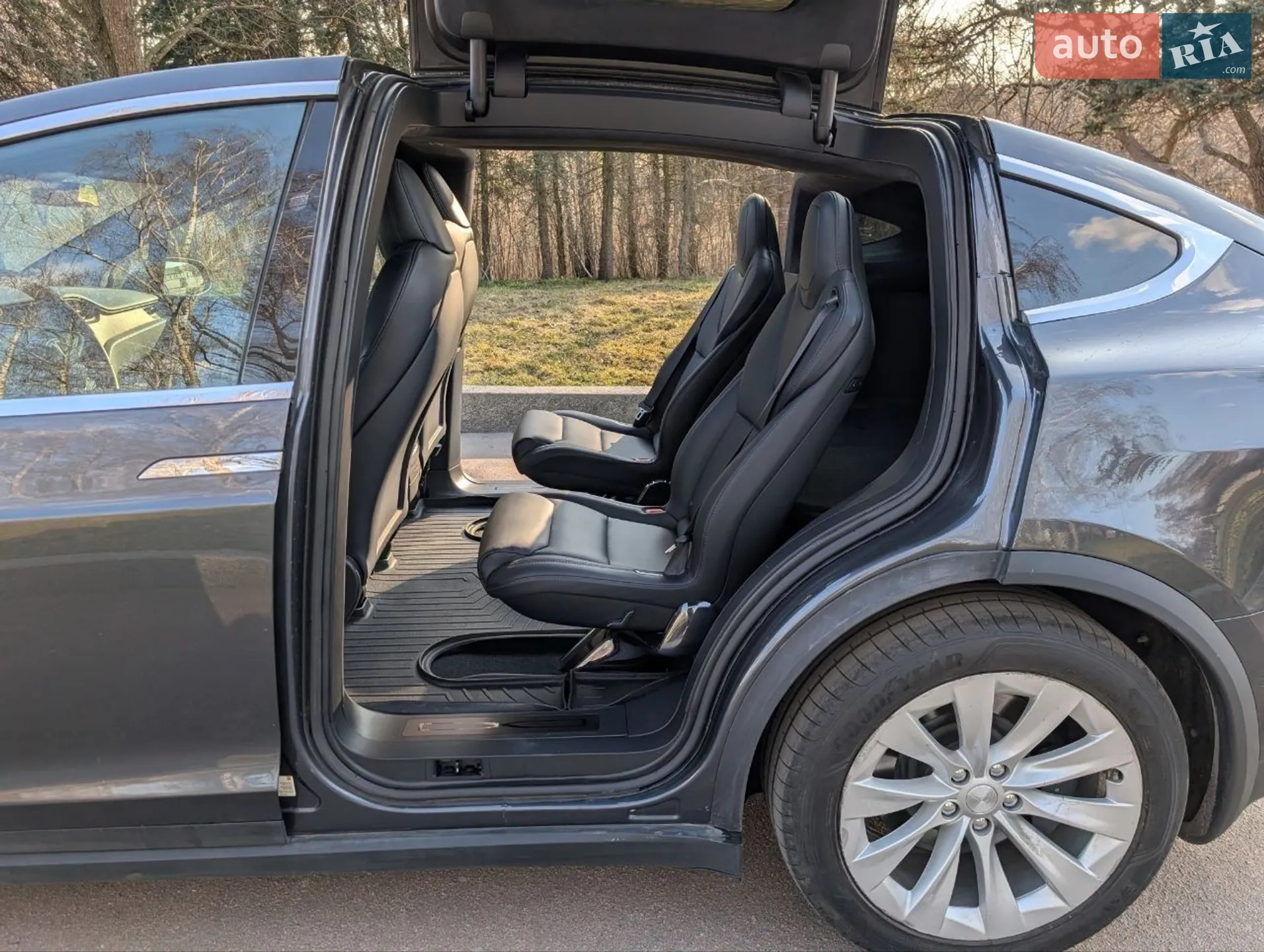 2020 Tesla Model X - мініатюра 8