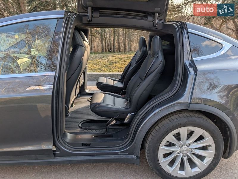 Позашляховик / Кросовер Tesla Model X 2020 в Києві