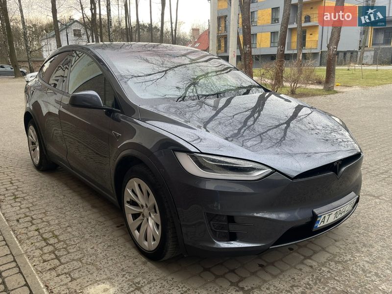 Внедорожник / Кроссовер Tesla Model X 2016 в Львове