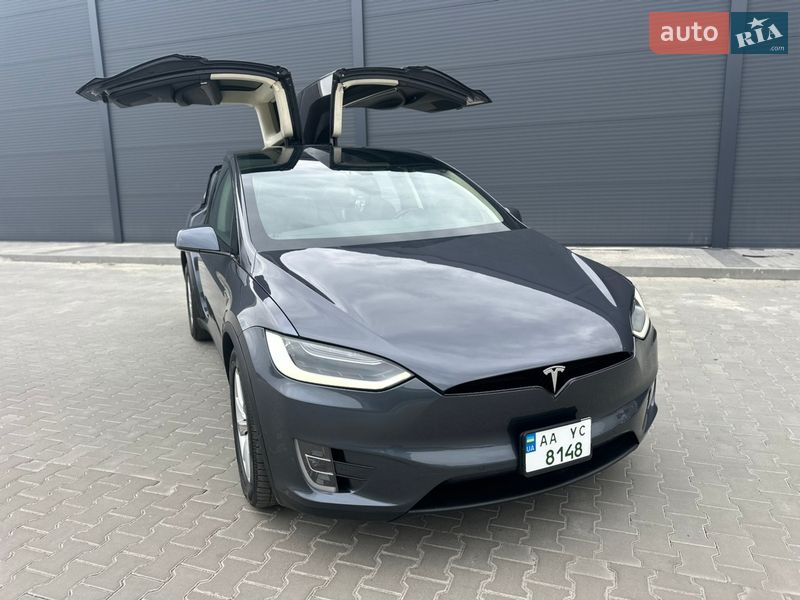 Внедорожник / Кроссовер Tesla Model X 2016 в Белой Церкви
