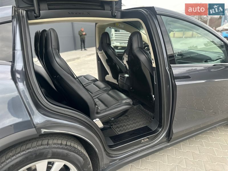 Внедорожник / Кроссовер Tesla Model X 2016 в Белой Церкви