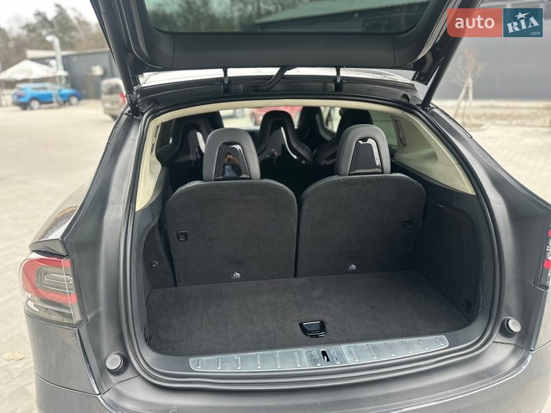 Внедорожник / Кроссовер Tesla Model X 2016 в Белой Церкви