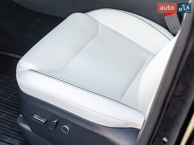 Позашляховик / Кросовер Tesla Model X 2022 в Києві фото 31 Позашляховик / Кросовер Tesla Model X 2022 в Києві