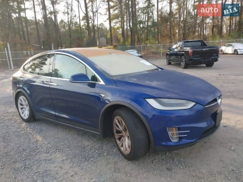 Внедорожник / Кроссовер Tesla Model X 2017 в Киеве