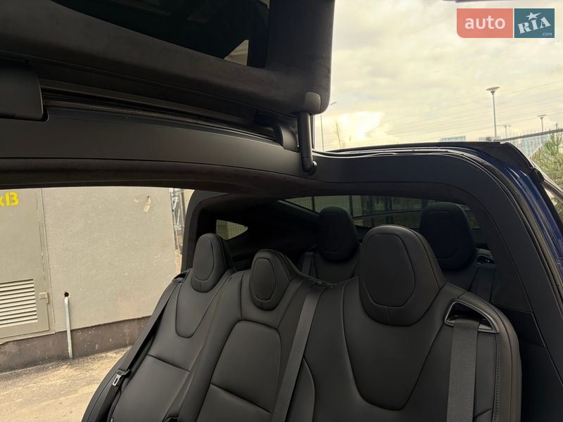 Внедорожник / Кроссовер Tesla Model X 2019 в Киеве