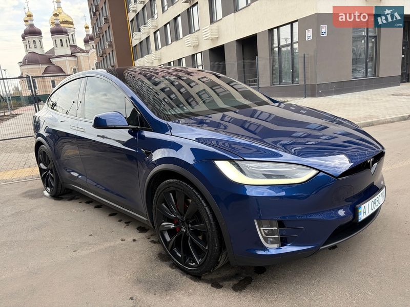 Внедорожник / Кроссовер Tesla Model X 2019 в Киеве