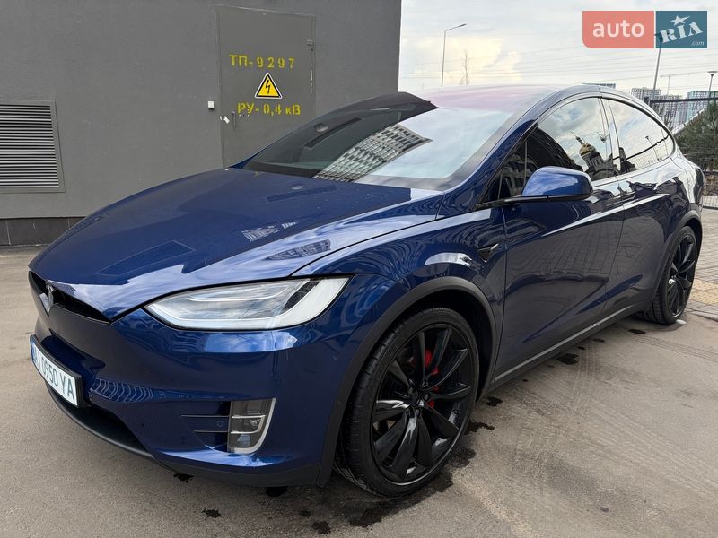 Внедорожник / Кроссовер Tesla Model X 2019 в Киеве