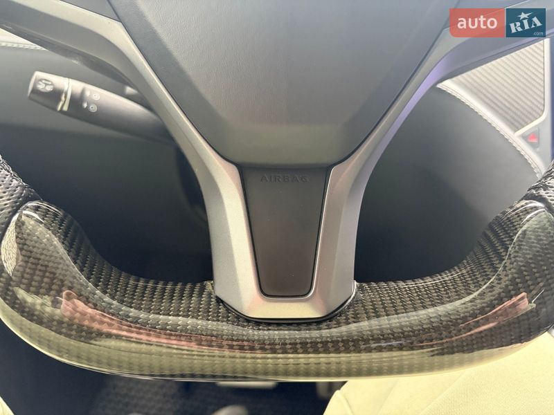 Внедорожник / Кроссовер Tesla Model X 2019 в Киеве