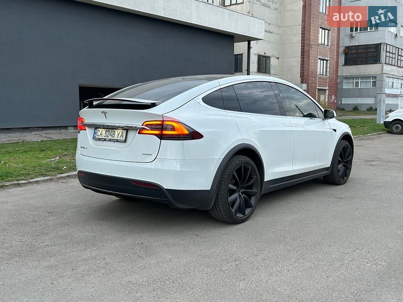 Позашляховик / Кросовер Tesla Model X 2017 в Черкасах фото 15 Позашляховик / Кросовер Tesla Model X 2017 в Черкасах