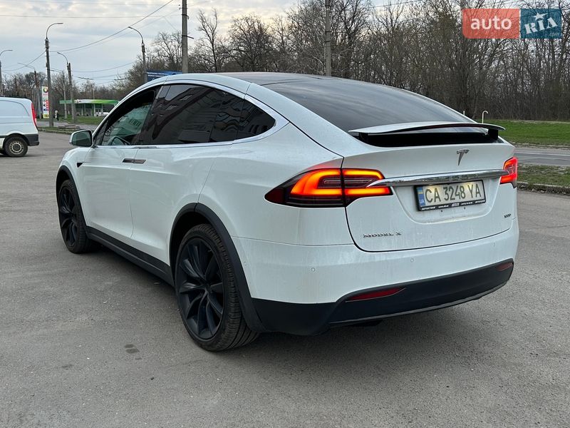 Позашляховик / Кросовер Tesla Model X 2017 в Черкасах фото 18 Позашляховик / Кросовер Tesla Model X 2017 в Черкасах