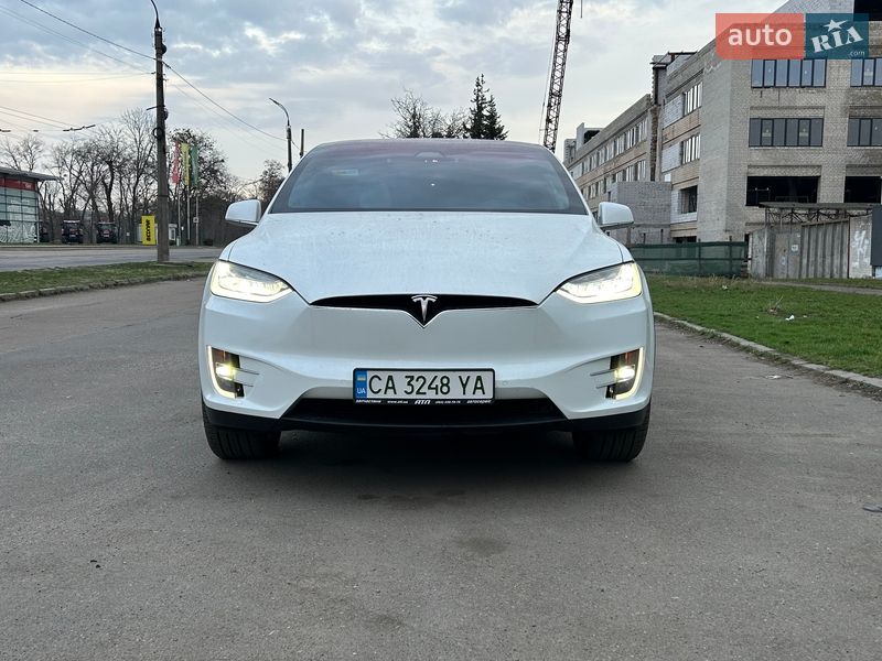 Позашляховик / Кросовер Tesla Model X 2017 в Черкасах фото 23 Позашляховик / Кросовер Tesla Model X 2017 в Черкасах