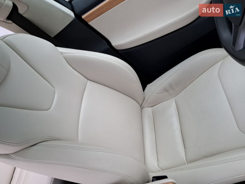 Позашляховик / Кросовер Tesla Model X 2018 в Костопілі