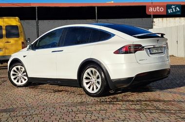 Позашляховик / Кросовер Tesla Model X 2018 в Костопілі