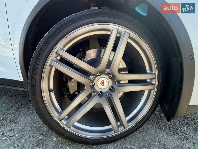 Позашляховик / Кросовер Tesla Model X 2022 в Одесі фото 4 Позашляховик / Кросовер Tesla Model X 2022 в Одесі