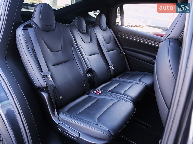Позашляховик / Кросовер Tesla Model X 2023 в Києві