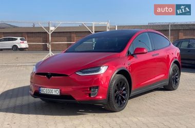 Позашляховик / Кросовер Tesla Model X 2016 в Луцьку