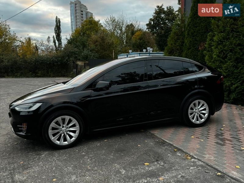 Внедорожник / Кроссовер Tesla Model X 2020 в Киеве