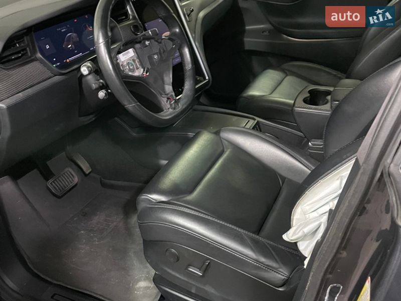 Позашляховик / Кросовер Tesla Model X 2018 в Бродах