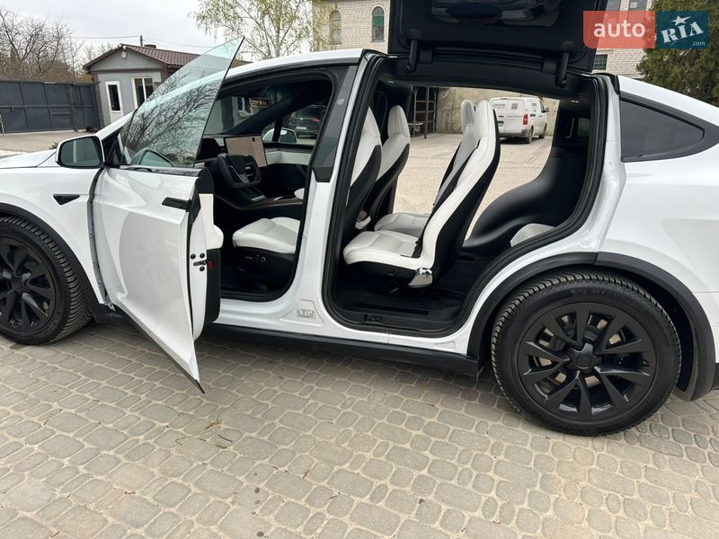 Позашляховик / Кросовер Tesla Model X 2023 в Кропивницькому