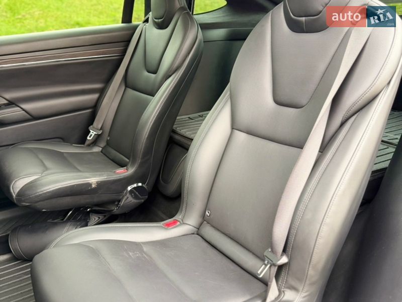 Позашляховик / Кросовер Tesla Model X 2024 в Києві фото 10 Позашляховик / Кросовер Tesla Model X 2024 в Києві