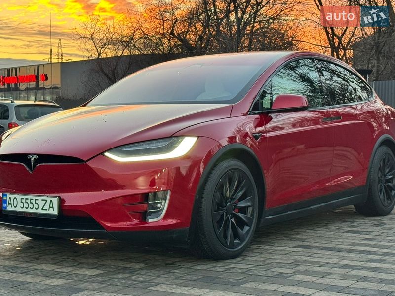 Позашляховик / Кросовер Tesla Model X 2020 в Ужгороді