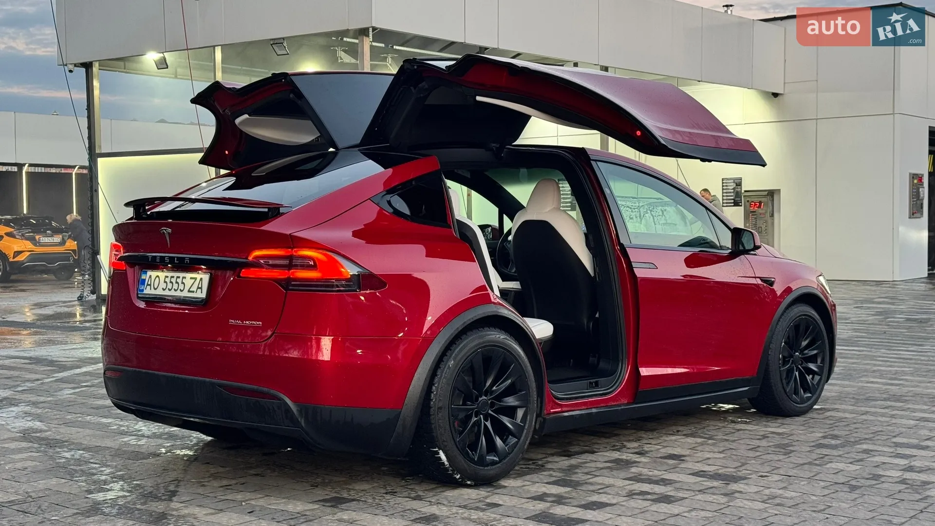 2020 Tesla Model X - мініатюра 14